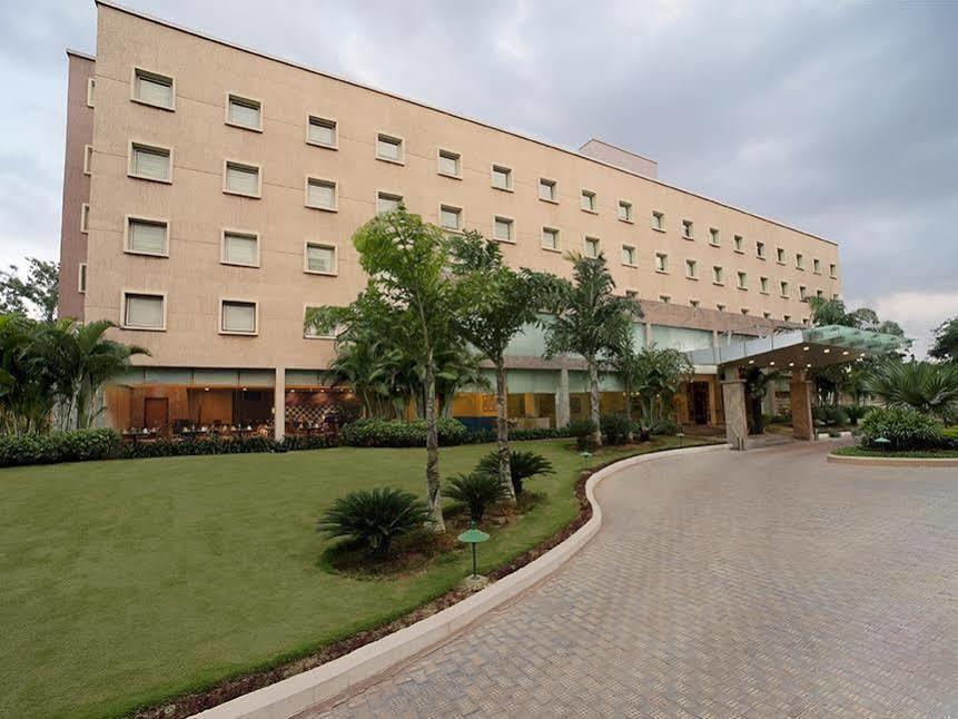 Radha Hometel Bangalore Buitenkant foto