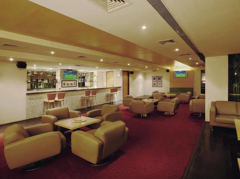 Radha Hometel Bangalore Buitenkant foto